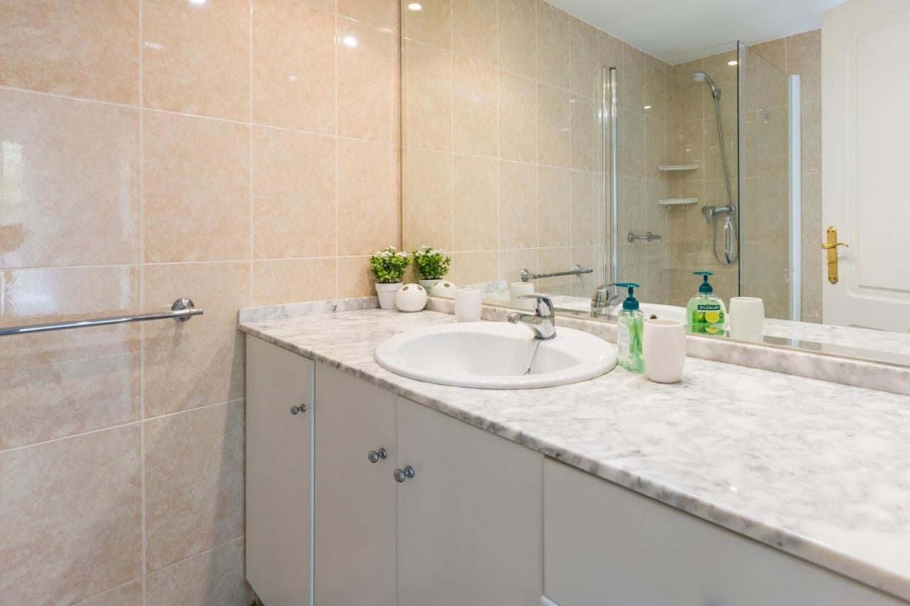 4 Bedroom Apartment In Puerto Banus 150 Meters From The Beach Marbella Exterior photo