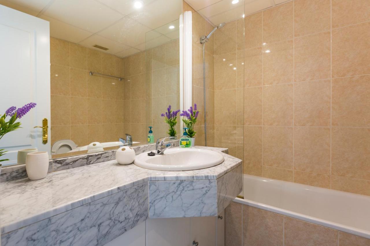 4 Bedroom Apartment In Puerto Banus 150 Meters From The Beach Marbella Exterior photo